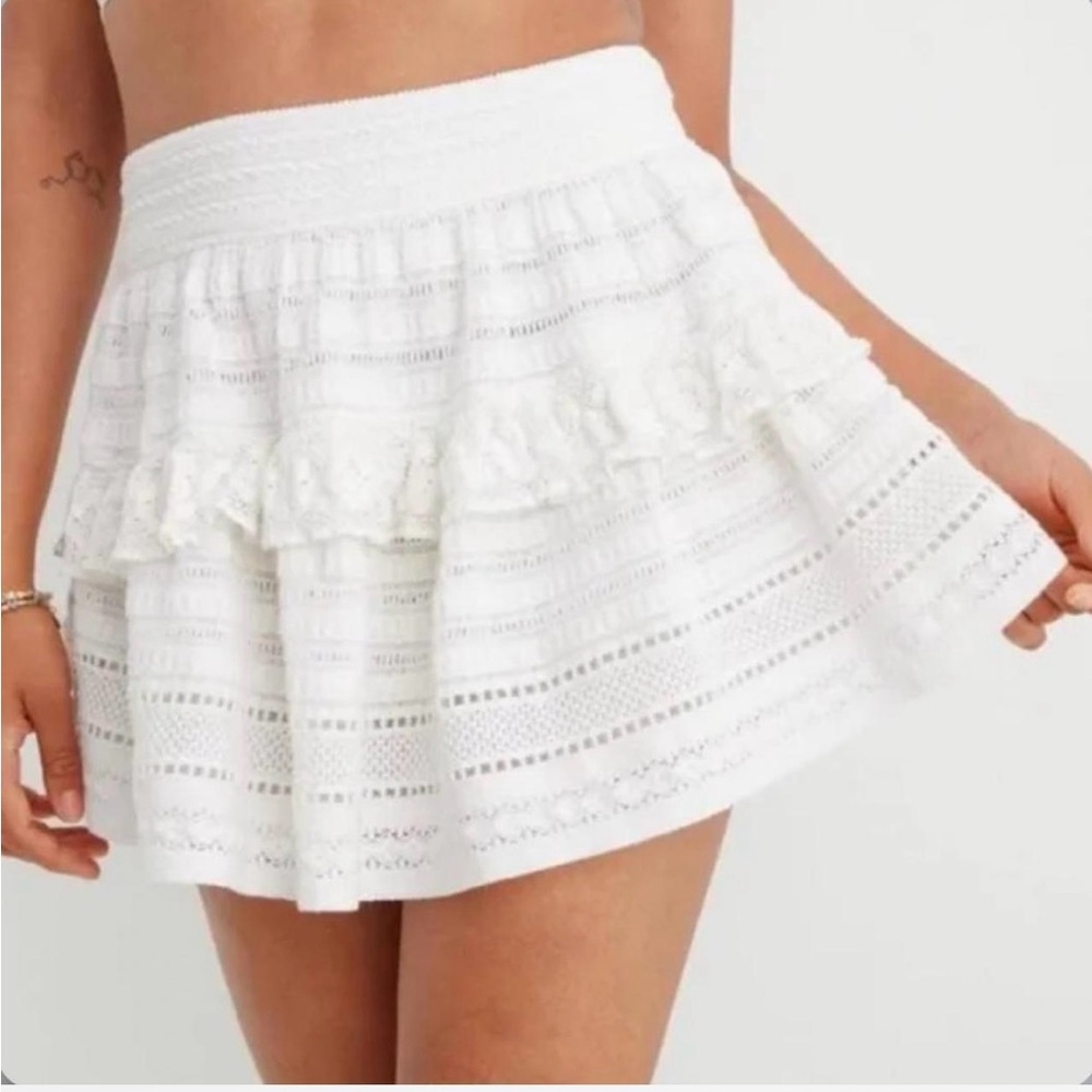 Elegant White Lace Skirt